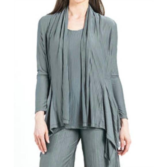 NEW CLARA SUNWOO soft pleat knit - cardigan & tank twinset in olive - Picture 2 of 4